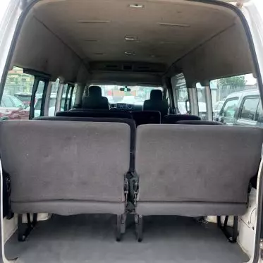 Nissan Urvan