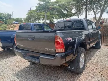 Toyota Tacoma