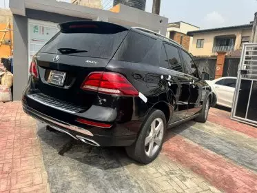 Mercedes-Benz GLE 350