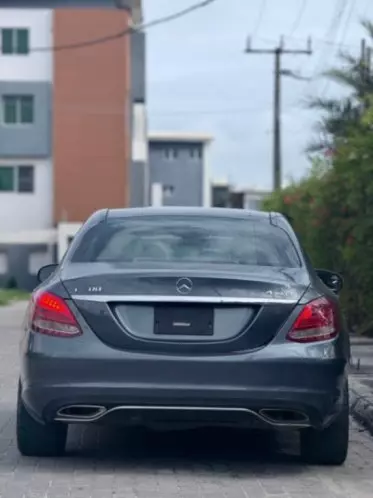 Mercedes-Benz C 300