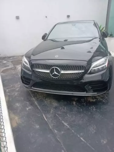 Mercedes-Benz C 300
