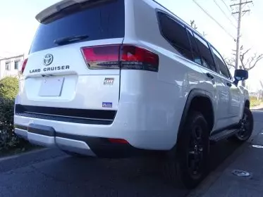 Toyota Landcruiser 300
