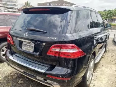 Mercedes-Benz ML 400