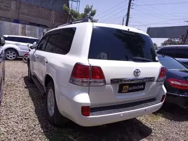 Toyota Landcruiser  V8