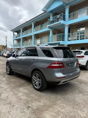 Mercedes-Benz ML 350