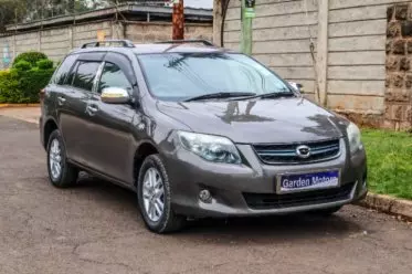 Toyota Fielder 