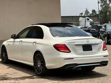 Mercedes-Benz E 43 AMG