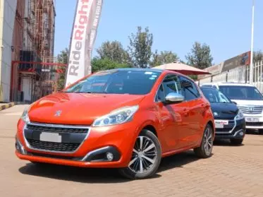 Peugeot 208