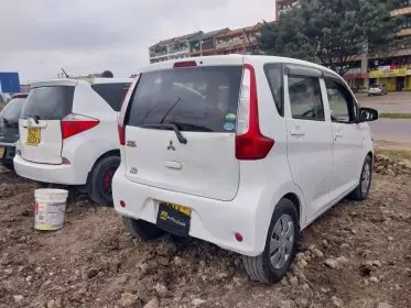 Mitsubishi EK wagon