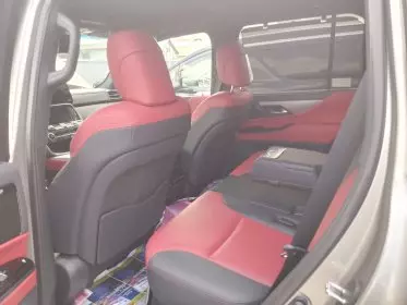 Lexus LX 600