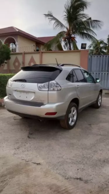 Lexus RX 330