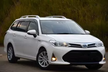 Toyota Fielder hybrid 