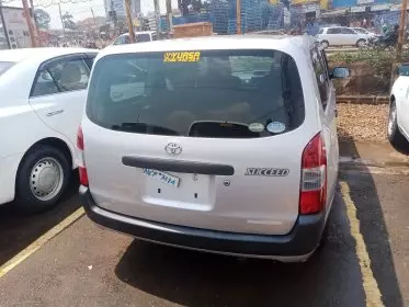 Toyota Succeed 