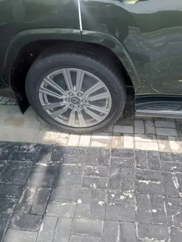 Lexus LX 570