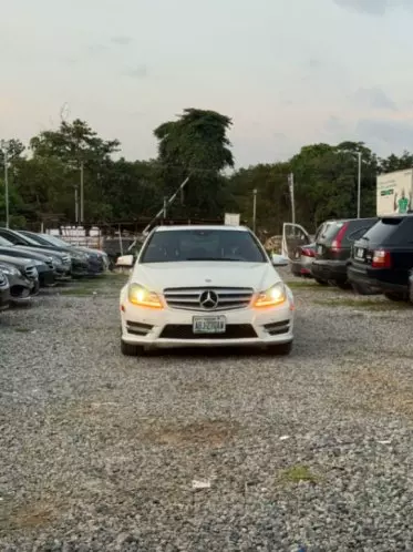 Mercedes-Benz C 300