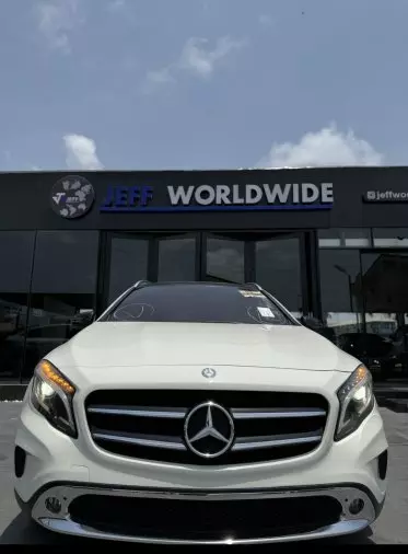 Mercedes-Benz 250