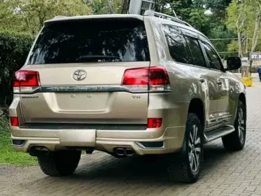 Toyota Landcruiser Sahara