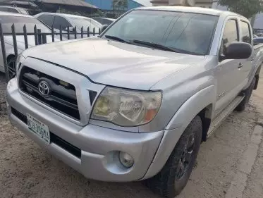 Toyota Tacoma