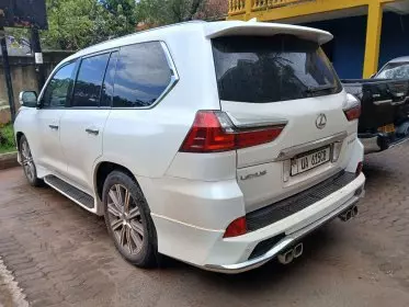 Lexus LX 570