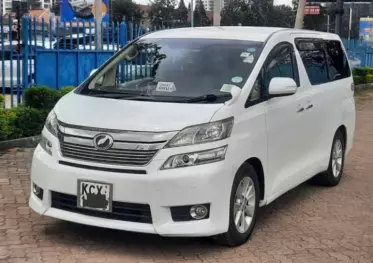 Toyota Vellfire 