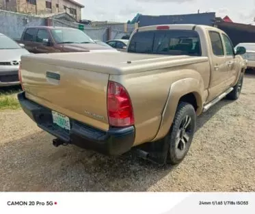 Toyota Tacoma
