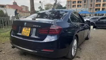 BMW 320i