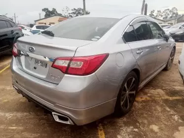 Subaru Legacy B4