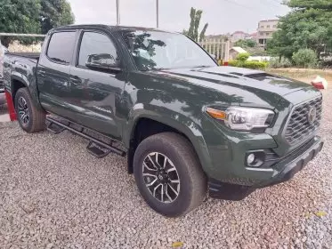 Toyota Tacoma