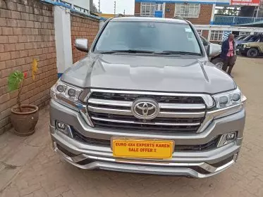 Toyota Landcruiser  V8