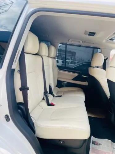 Lexus LX 570