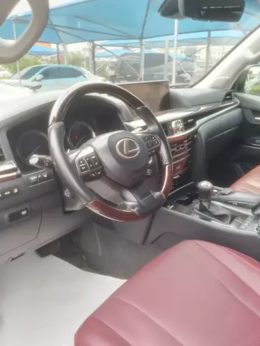 Lexus LX 570