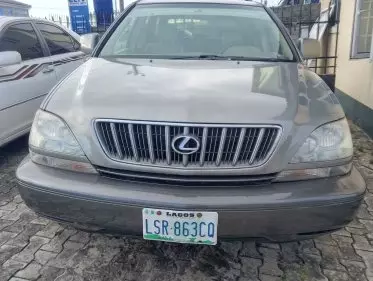 Lexus RX 300