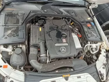 Mercedes-Benz C200