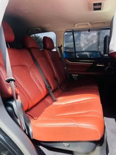 Lexus LX 570