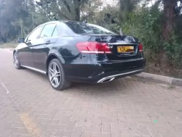Mercedes-Benz E250