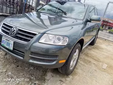 Volkswagen Touareg