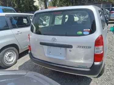 Toyota Succeed 
