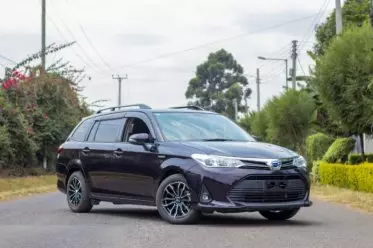 Toyota Fielder 