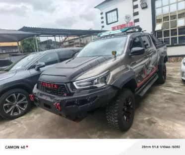 Toyota Hilux