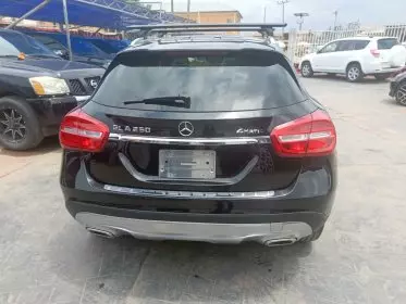 Mercedes-Benz GLA 250