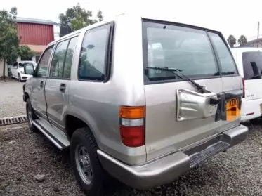 Isuzu Trooper