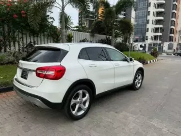 Mercedes-Benz GLA 250