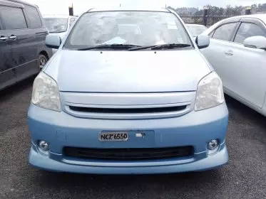 Toyota Raum