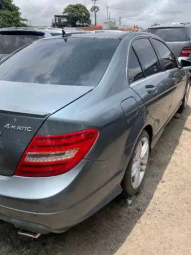 Mercedes-Benz C 300