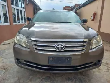Toyota Avalon