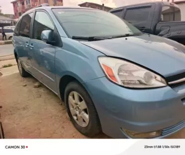Toyota Sienna