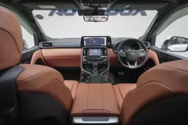 Lexus LX 600