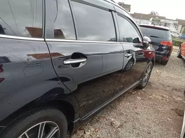 Toyota Fielder hybrid