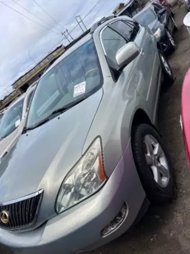 Lexus RX 330