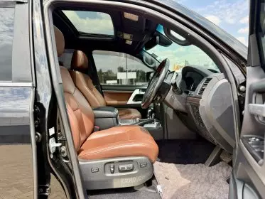 Toyota Landcruiser ZX